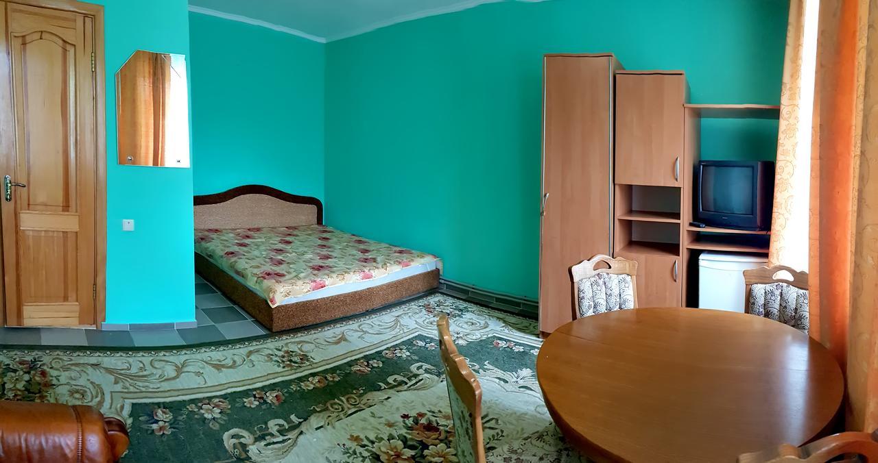 Перлина Дністра Hotell Rudkovtsy Exteriör bild