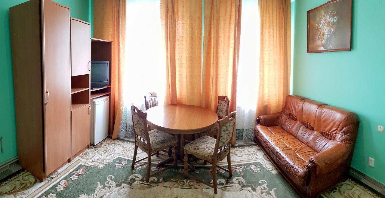 Перлина Дністра Hotell Rudkovtsy Exteriör bild